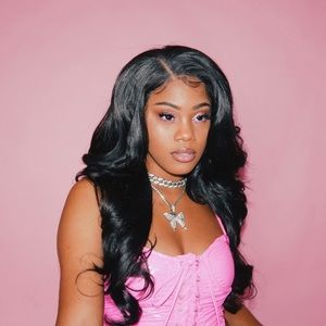 Meet your Posher, Chanelle